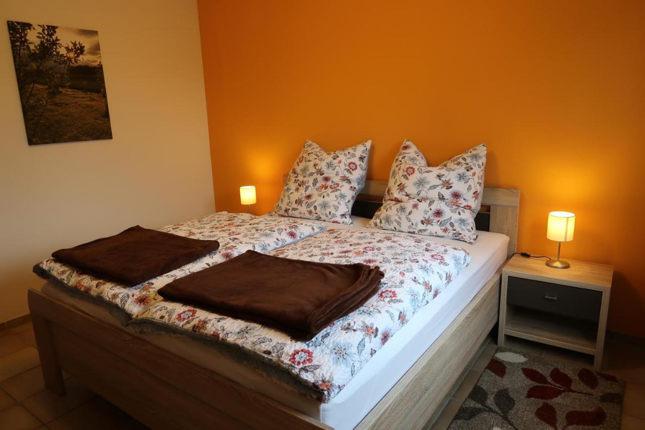 Ferienwohnung Neuborner-Hof Andernach Buitenkant foto