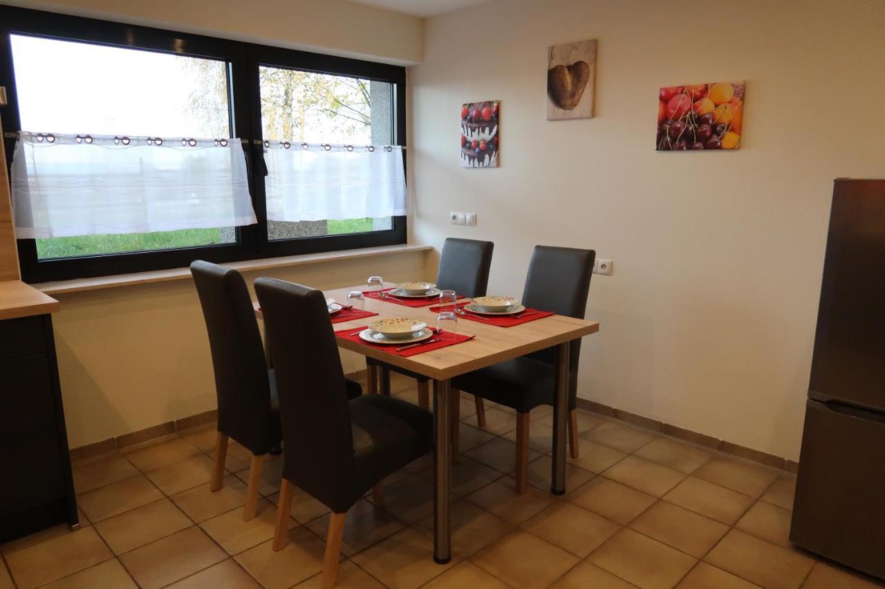 Ferienwohnung Neuborner-Hof Andernach Buitenkant foto
